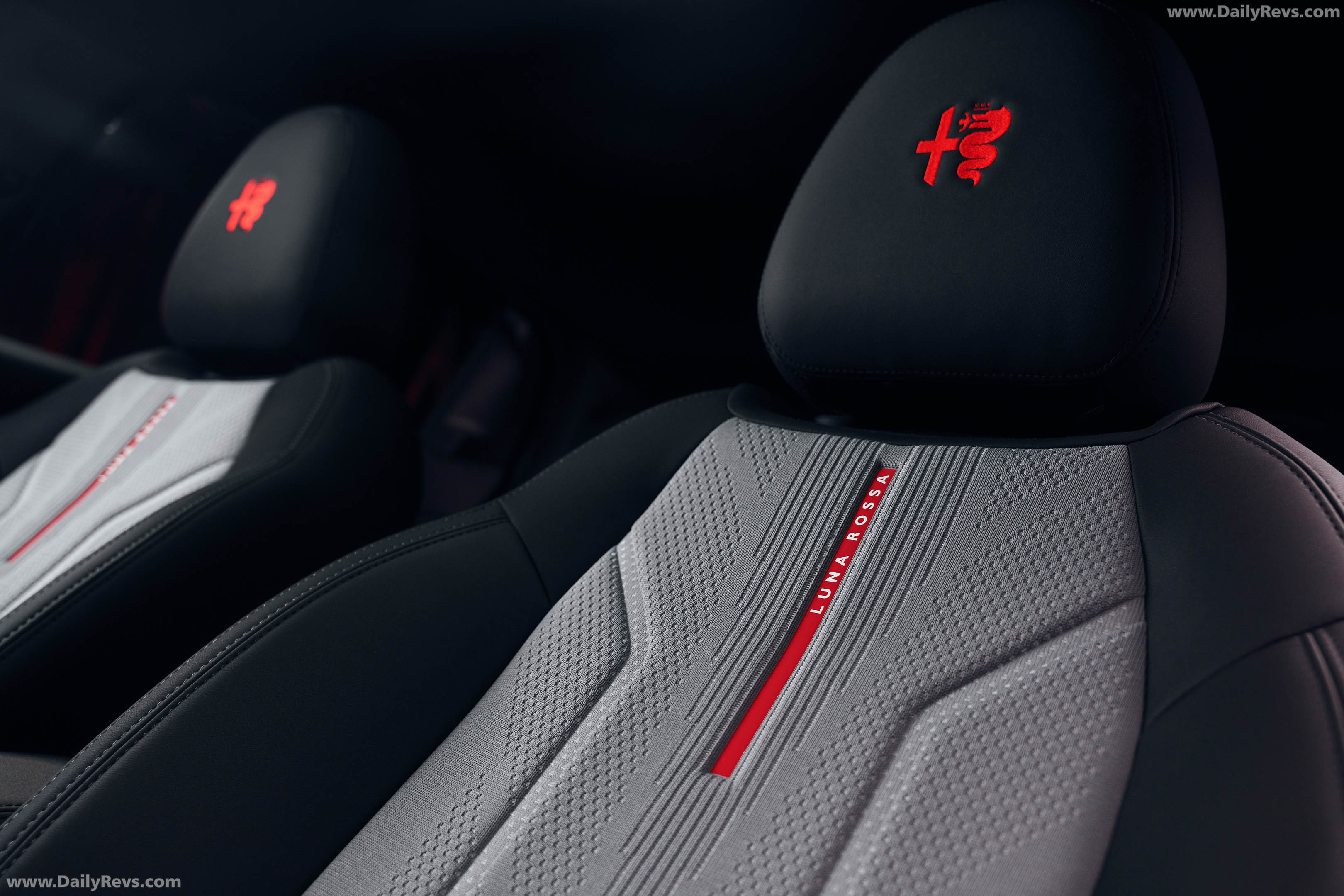 2027 Alfa Romeo Junior Luna Rossa Interior